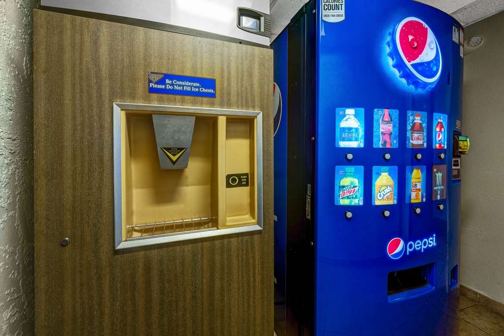 Motel 6 Elk Grove Village IL O'Hare - photo 25