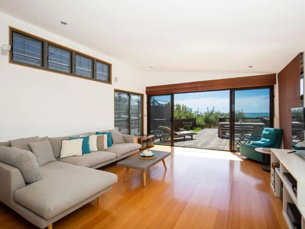 Illaroo Absolute Beachfront with Spa — Culburra Beach — photo 2