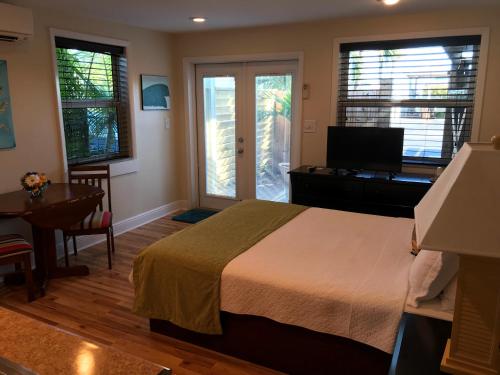 Harborside Motel & Marina - photo 25