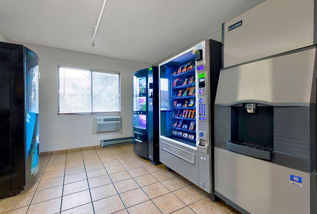 Motel 6 Oak Creek WI - photo 24