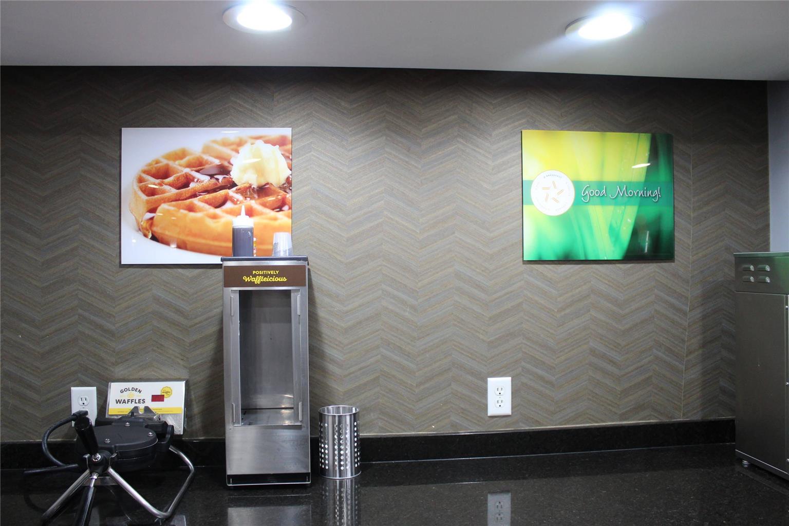 Quality Inn and Suites University Area - photo 61