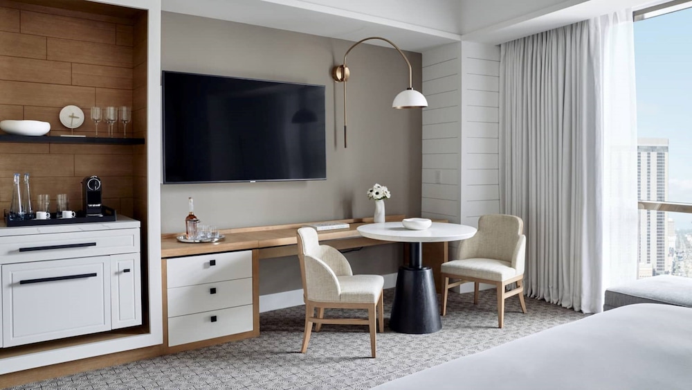 Four Seasons Hotel New Orleans - photo 3