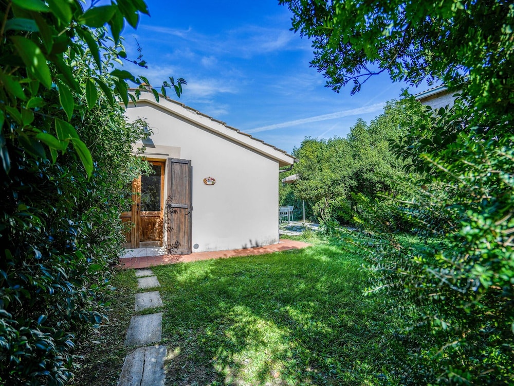 Gites Les Ecuries Saserang — hotel in Mouilleron-Le-Captif