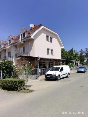 Start Panzió Étterem in Hajduszoboszlo, Hungary