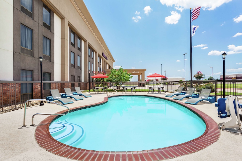 Hampton Inn Paris - photo 20