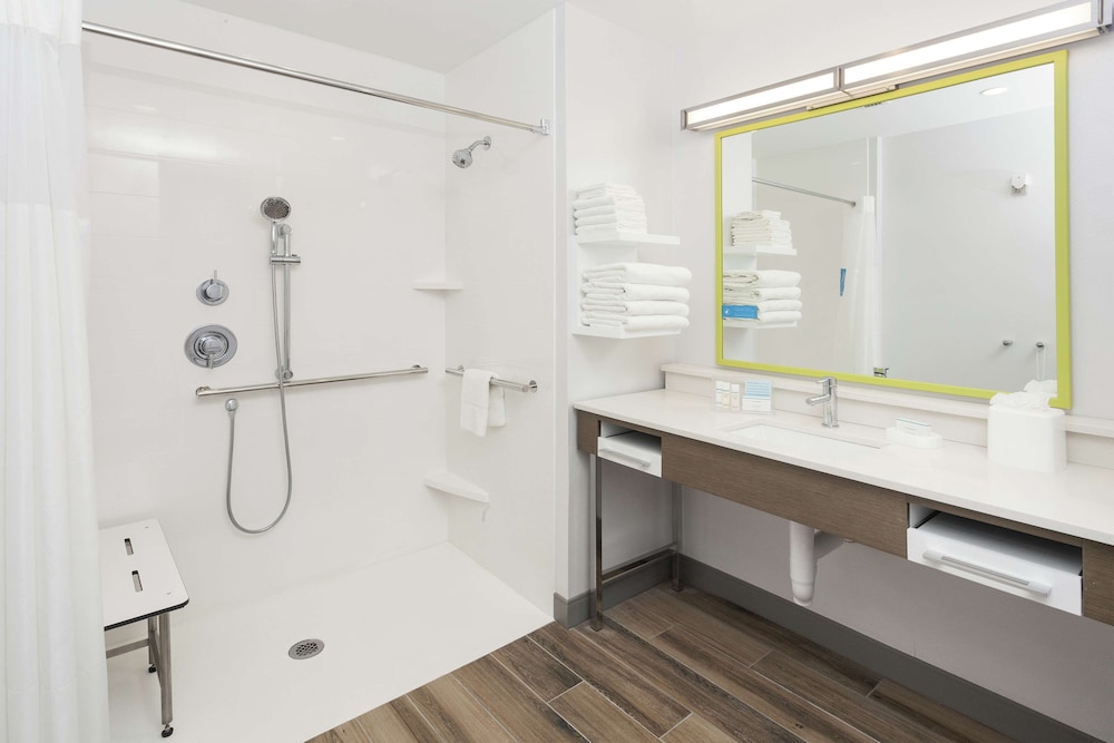 Hampton Inn & Suites Rocky Hill Hartford South - photo 37