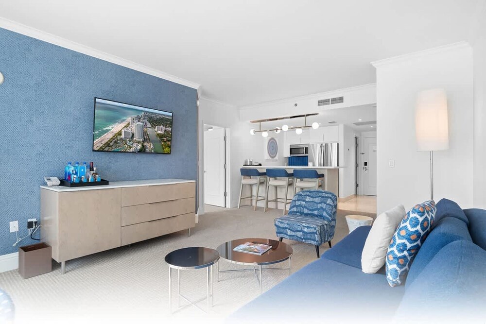 Fontainebleau Miami Beach Private Luxury Suites - photo 198
