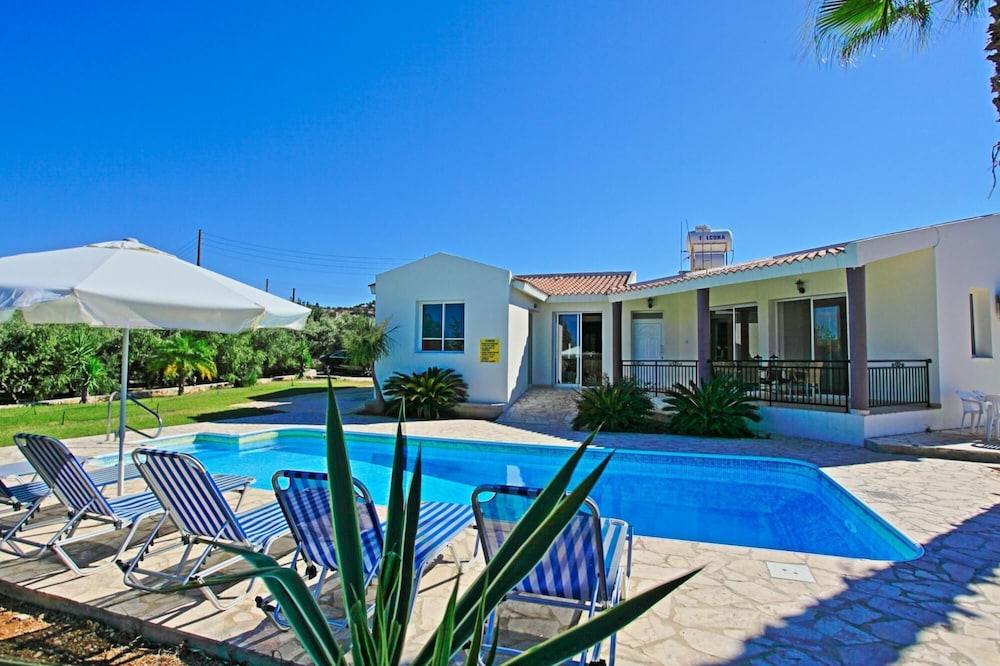 Villa Anthoulis — 4-Star Luxury Hotel in Polis, Cyprus