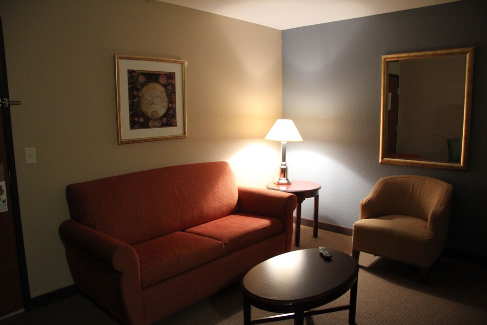 Green Acres Hotel - photo 21