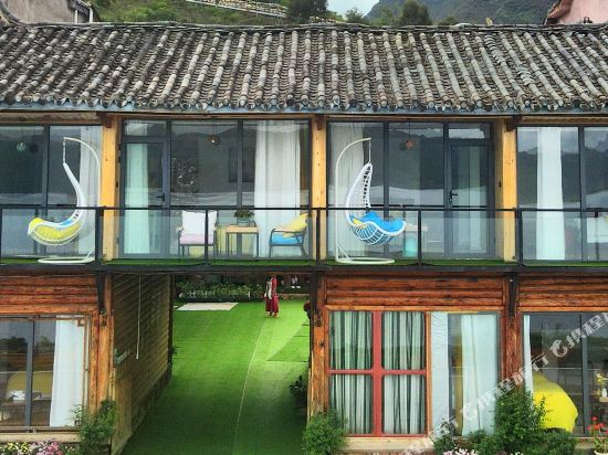 Lugu Lake Yuejian Lake View Inn — hotel in Yanjing