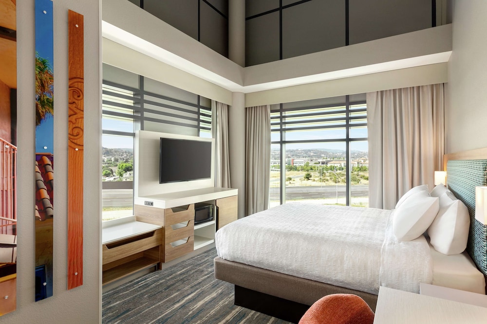 Hampton Inn & Suites San Mateo San Francisco Airport - photo 9