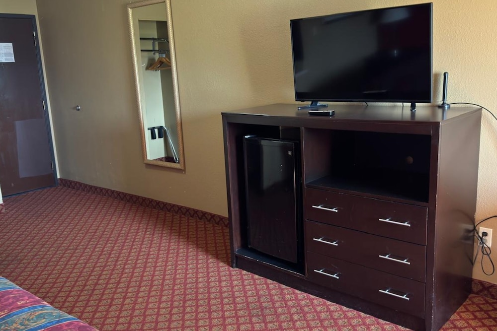 Surestay Plus Hotel by Best Western Oklahoma City North - photo 5