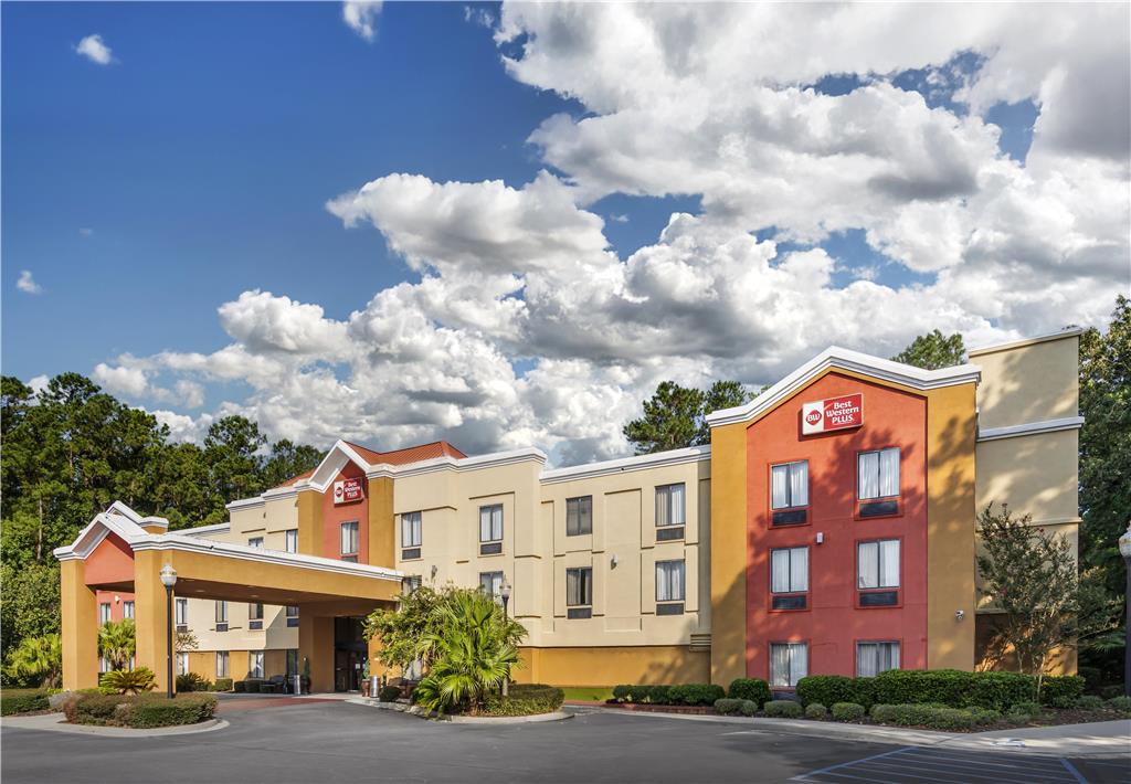 Best Western Plus Richmond Hill Inn - photo 37