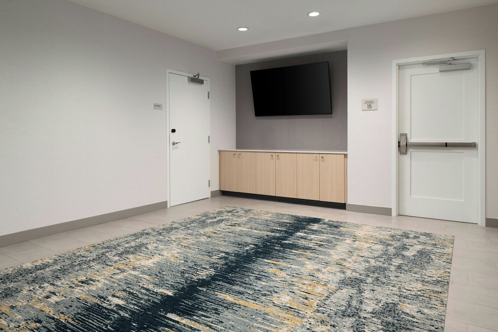 TownePlace Suites by Marriott Allentown West - photo 27