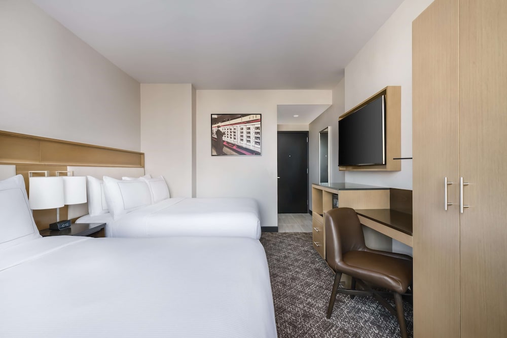 Doubletree by Hilton New York Times Square South - photo 12