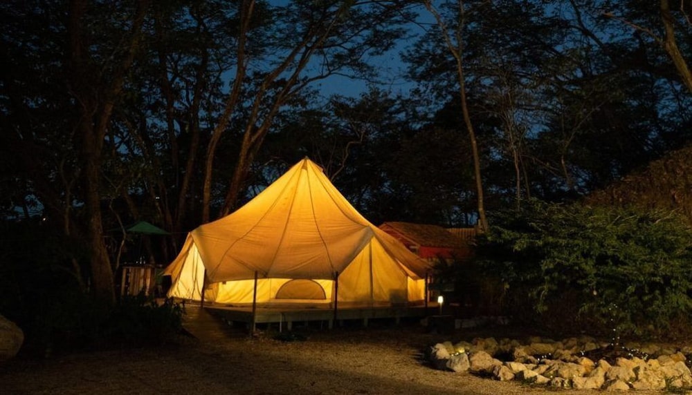 Guanaglamp - last minute hotel in Unknown City