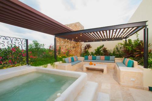3BR Penthouse with Private Rooftop and Jacuzzi and Beach club access — 4-Star Luxury Hotel in Tulum, Mexico