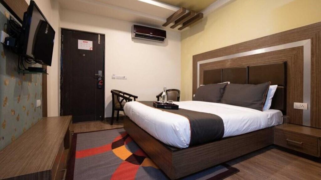 Townhouse Kodamolikunnu Road — 4-Star Luxury Hotel in Kozhikode, India