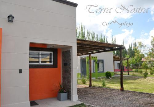Cabañas y Habitaciones Terra Nostra Complejo — 4-Star Luxury Hotel in General Alvear, Argentina