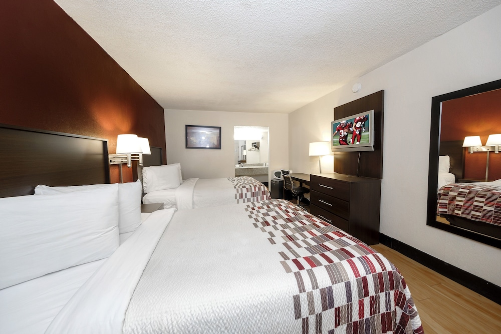 Red Roof Inn Atlanta Suwanee Mall of Georgia - photo 15