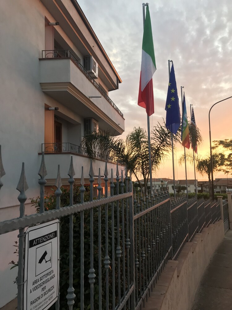 Sunrise Residence Tropea — 4-Star Luxury Hotel in Ricadi, Italy