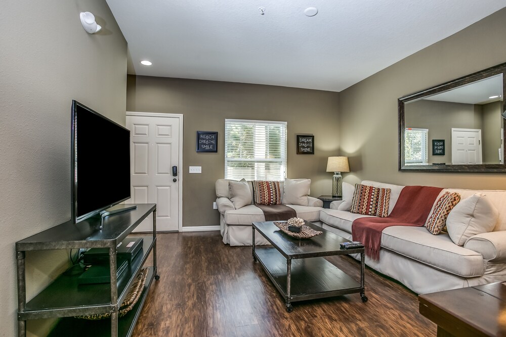 West Lucaya Resort 3 Bedroom Vacation Townhome - photo 16
