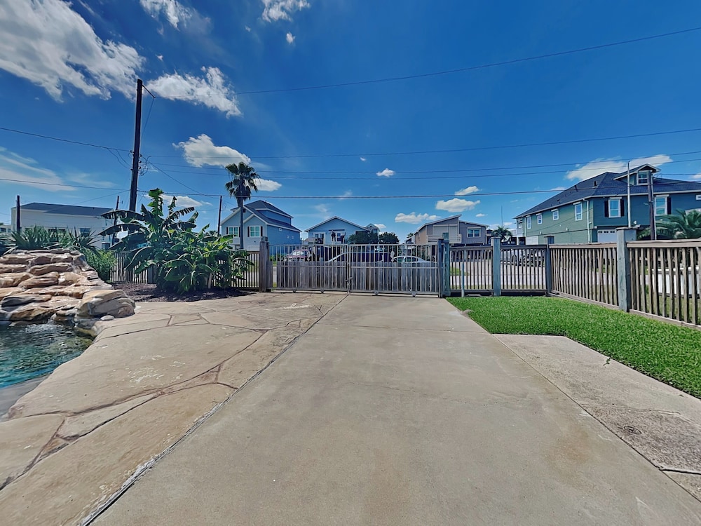 Tiki Lagoon - photo 28