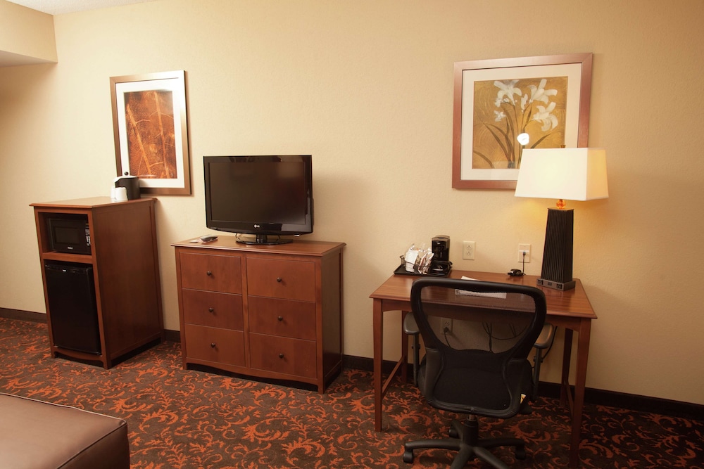 Hampton Inn Elmira Horseheads - photo 13