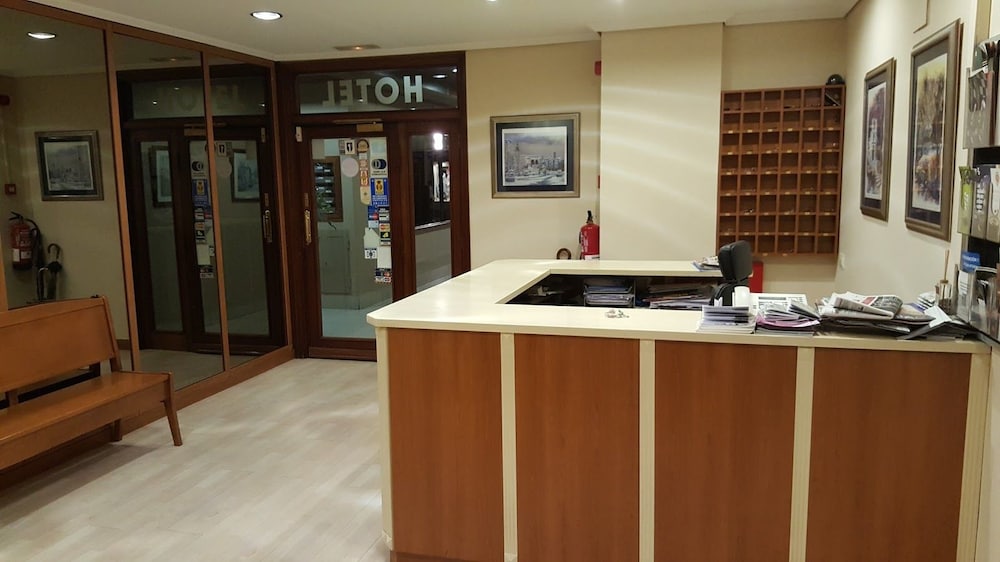 Hotel Achuri — Gasteiz Vitoria