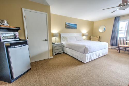 East Shore Lodging - photo 37
