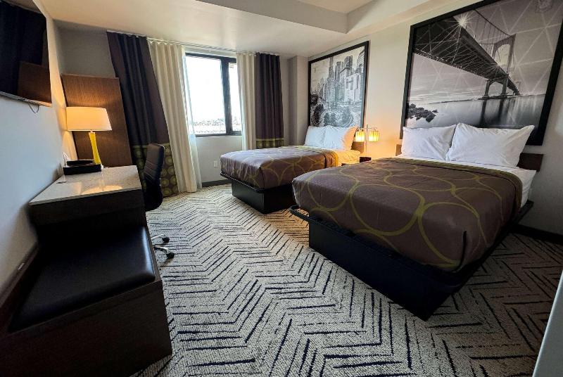 Super 8 by Wyndham Bronx Near Stadium - photo 3