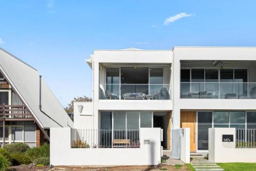 Meander Port Noarlunga South C21 SouthCoast Holidays — hotel in Port Noarlunga South