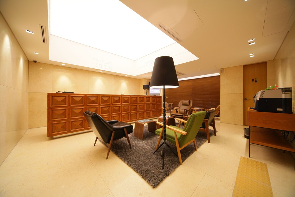 Hotel Star — Unknown City — photo 4