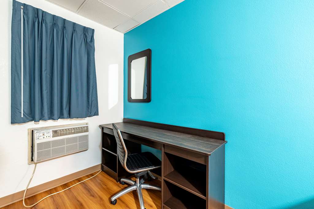 Motel 6 Elmsford NY White Plains - photo 11