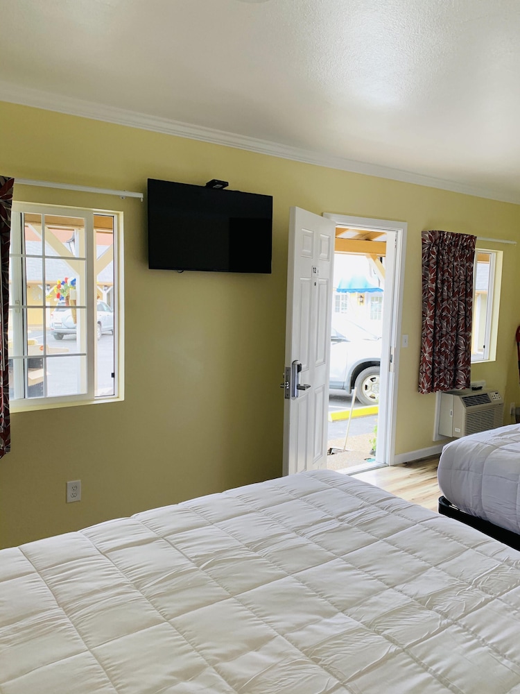 Central Coast Inn - photo 7