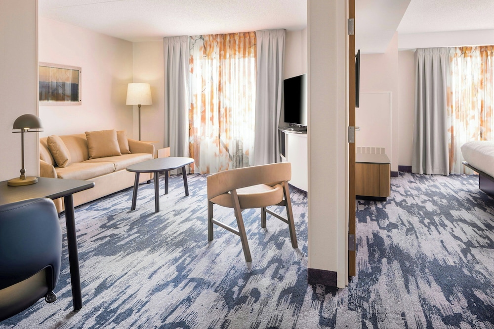 Fairfield Inn & Suites by Marriott Buffalo Airport - photo 14