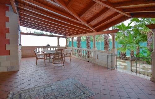 Gorgeous Home In Vittoria — Vittoria — photo 2