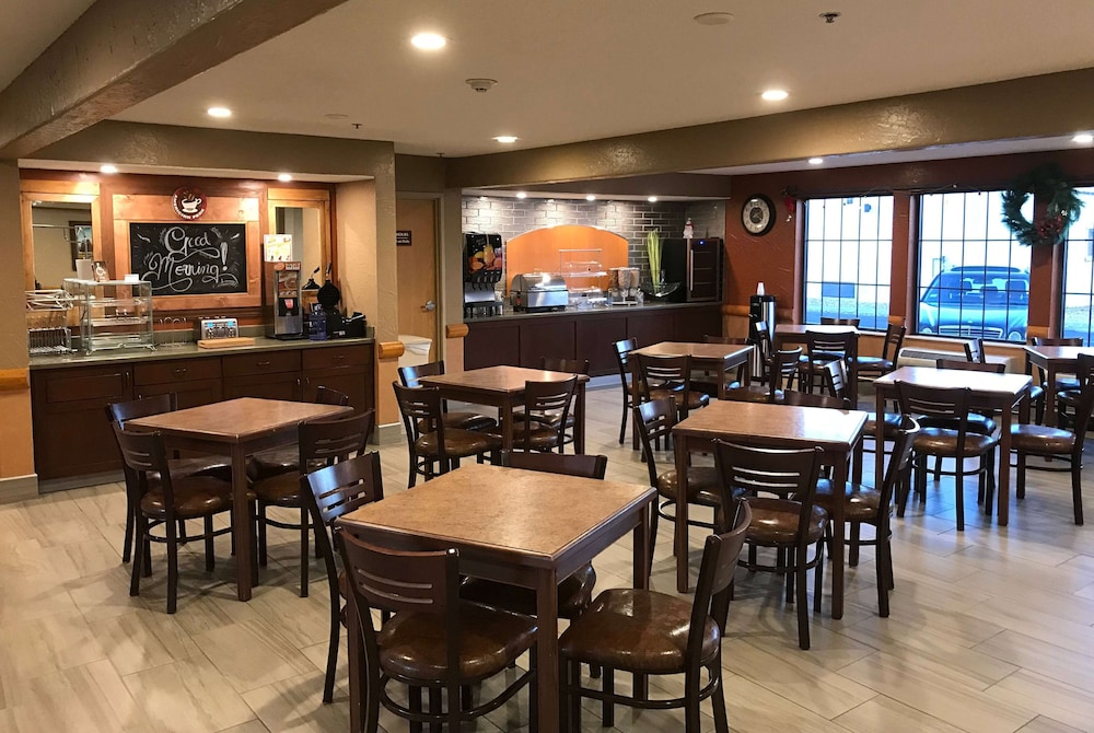 AmericInn by Wyndham Ogallala - photo 22