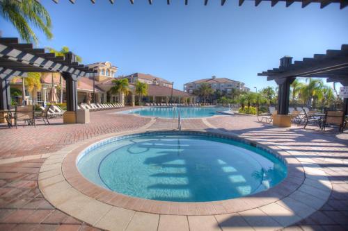 Vista Cay Resort by Casiola Vacation Homes - photo 8