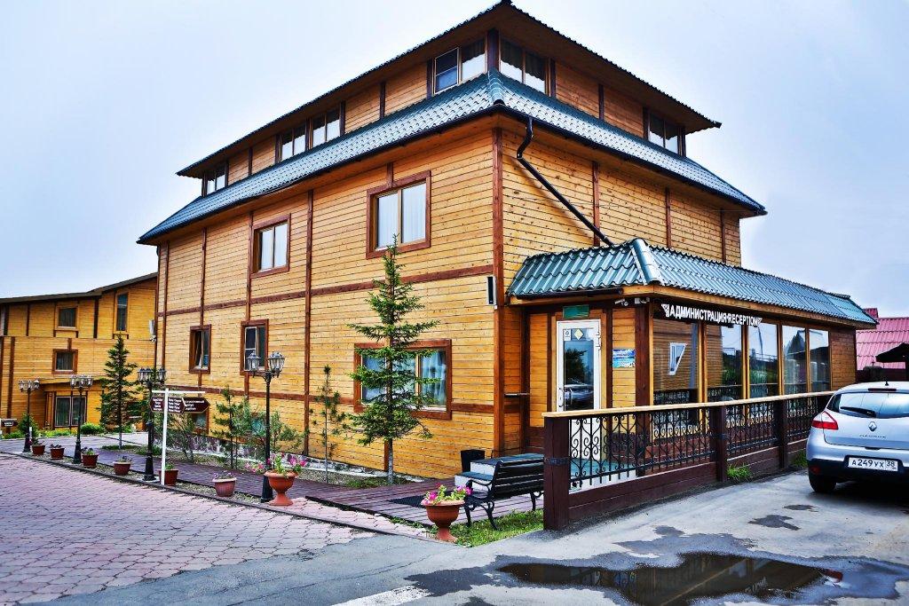 Krestovaya pad hotel — hotel in Listvyanka
