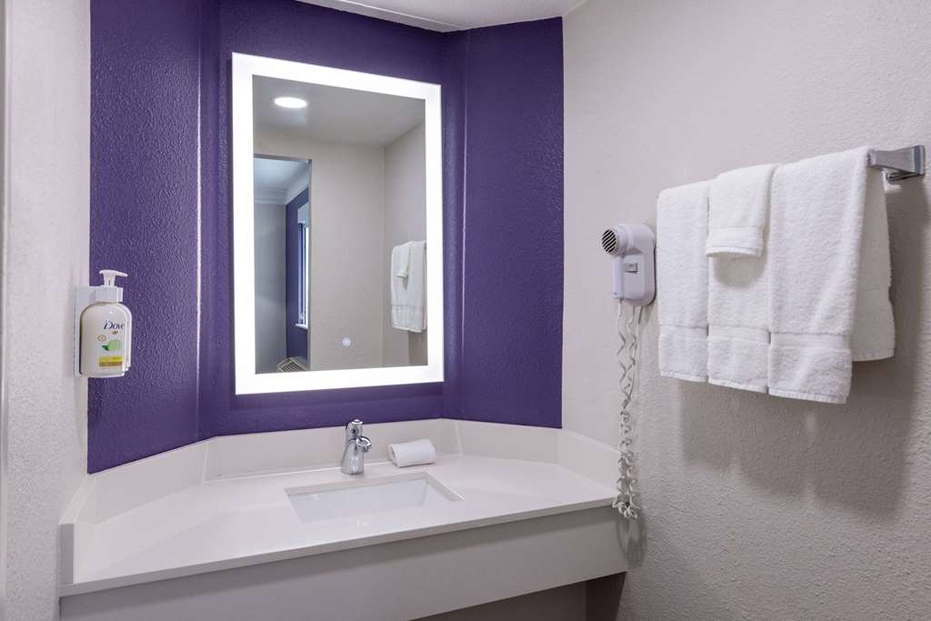 La Quinta Inn by Wyndham Kansas City Lenexa - photo 34