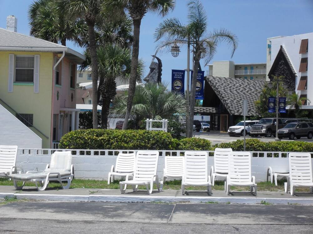 Shore Winds Motel - photo 50