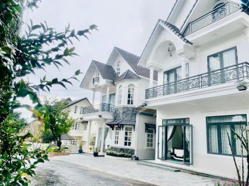 Trần Đại Nghĩa in Da Lat, Vietnam