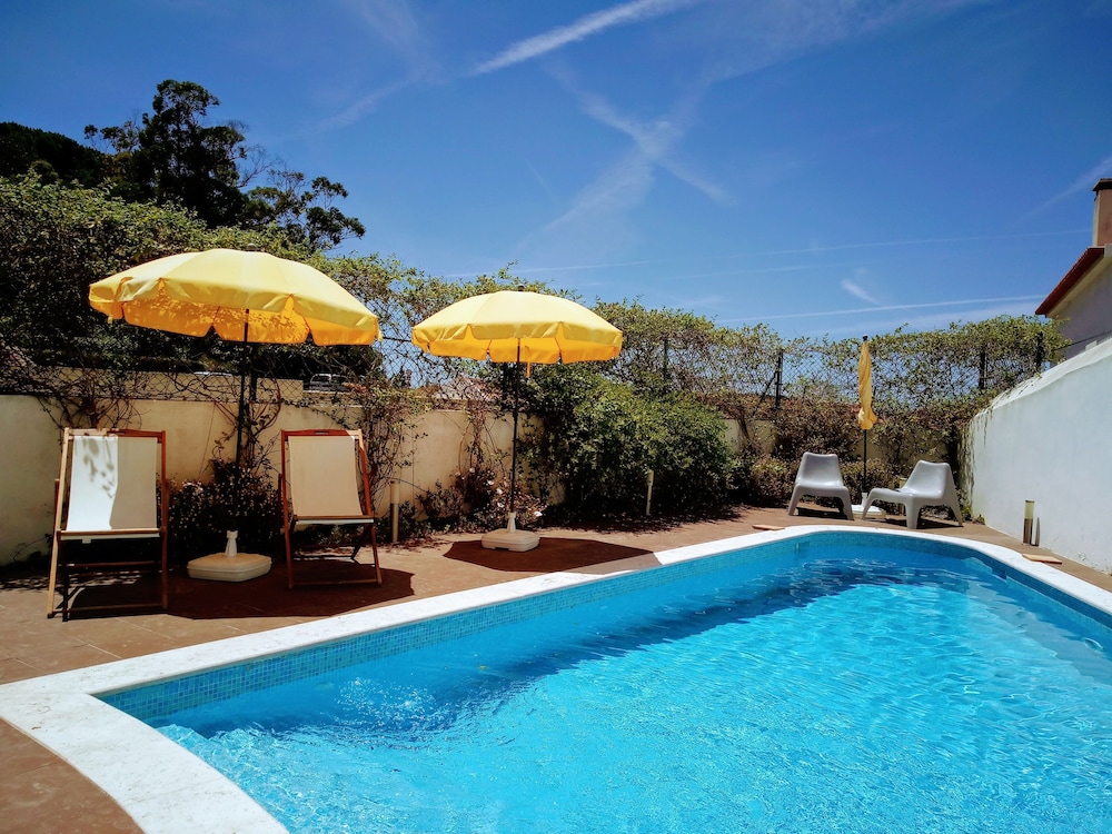 Casa de Atalaia Turismo de Habitação — 4-Star Luxury Hotel in Palmela, Portugal