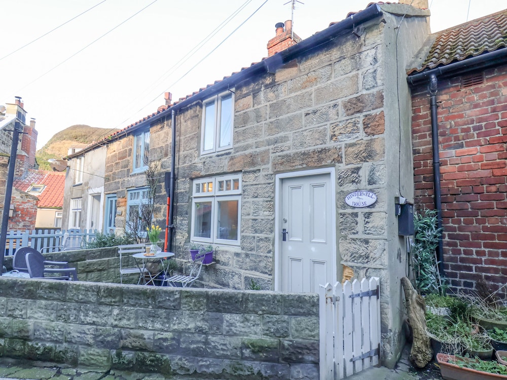 Hinderwell House — 4-Star Luxury Hotel in Saltburn-By-The-Sea, United Kingdom