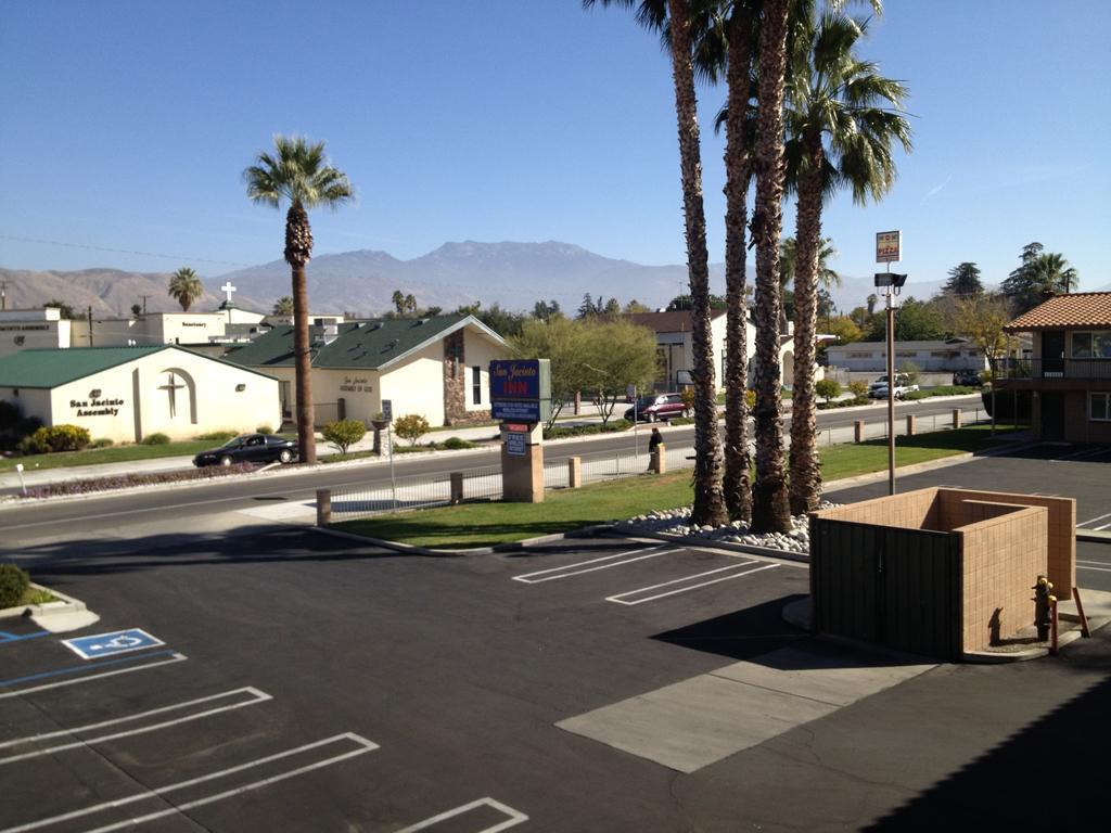 San Jacinto Inn - photo 2