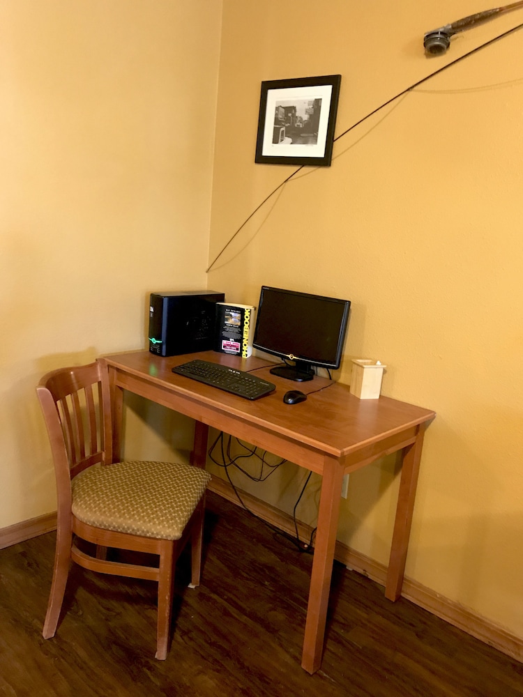 FairBridge Inn & Suites Kellogg - photo 45