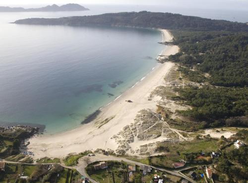 Cabana Rustica En Plena Naturaleza En Playa De Nerga Ria De Vigo — Cangas Do Morrazo