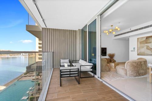 Your beachfront luxe escape experience Suiteable — 4-Star Luxury Hotel in Dubai, United Arab Emirates