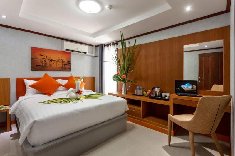 7 Days Premium Bangna — hotel in Bang Sao Thong